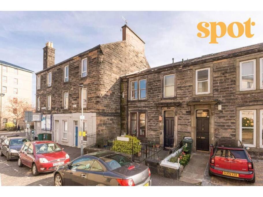 Spacious Ground Floor-2br-2ba Appartement *